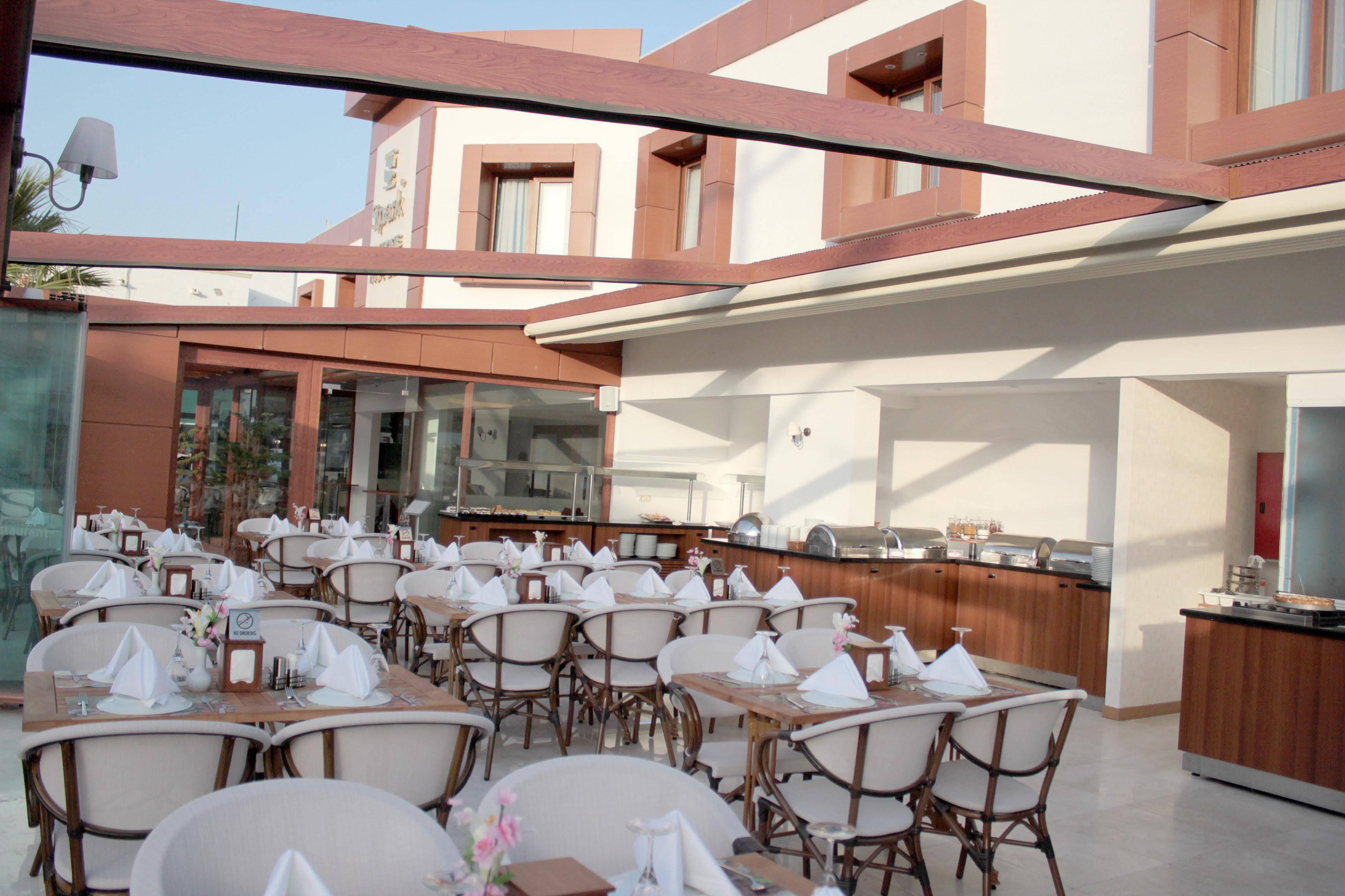 Majeste Hotel Bodrum Gumbet ภายนอก รูปภาพ